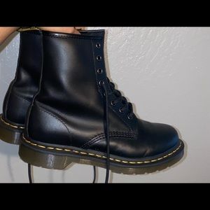 Dr martens 1460 smooth leather lace up boots